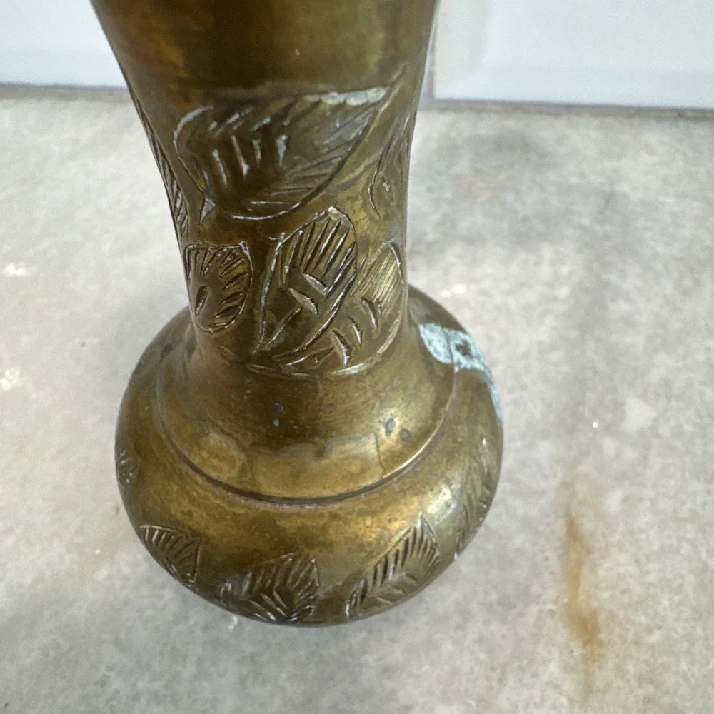 Vintage Adorable Brass 4in Vase‎